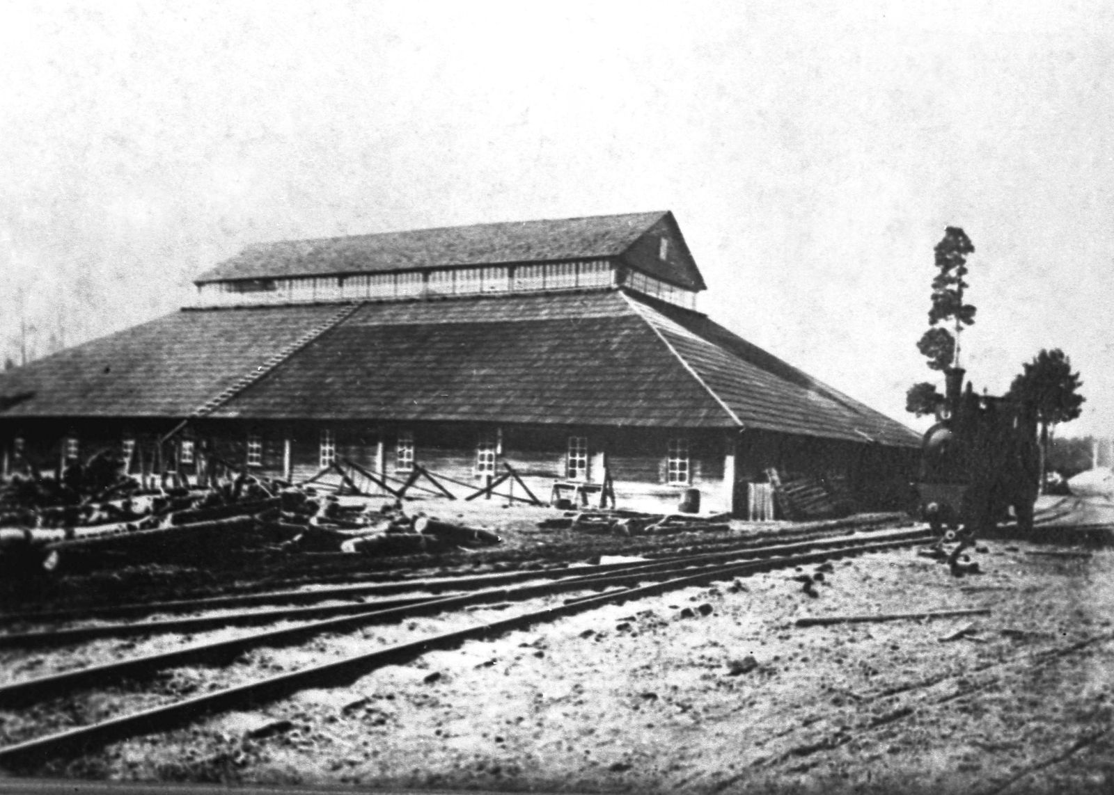 Цех выработки и узкоколейная железная дорога, 1908